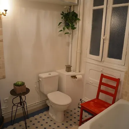 Apartment Montmartre Dufy